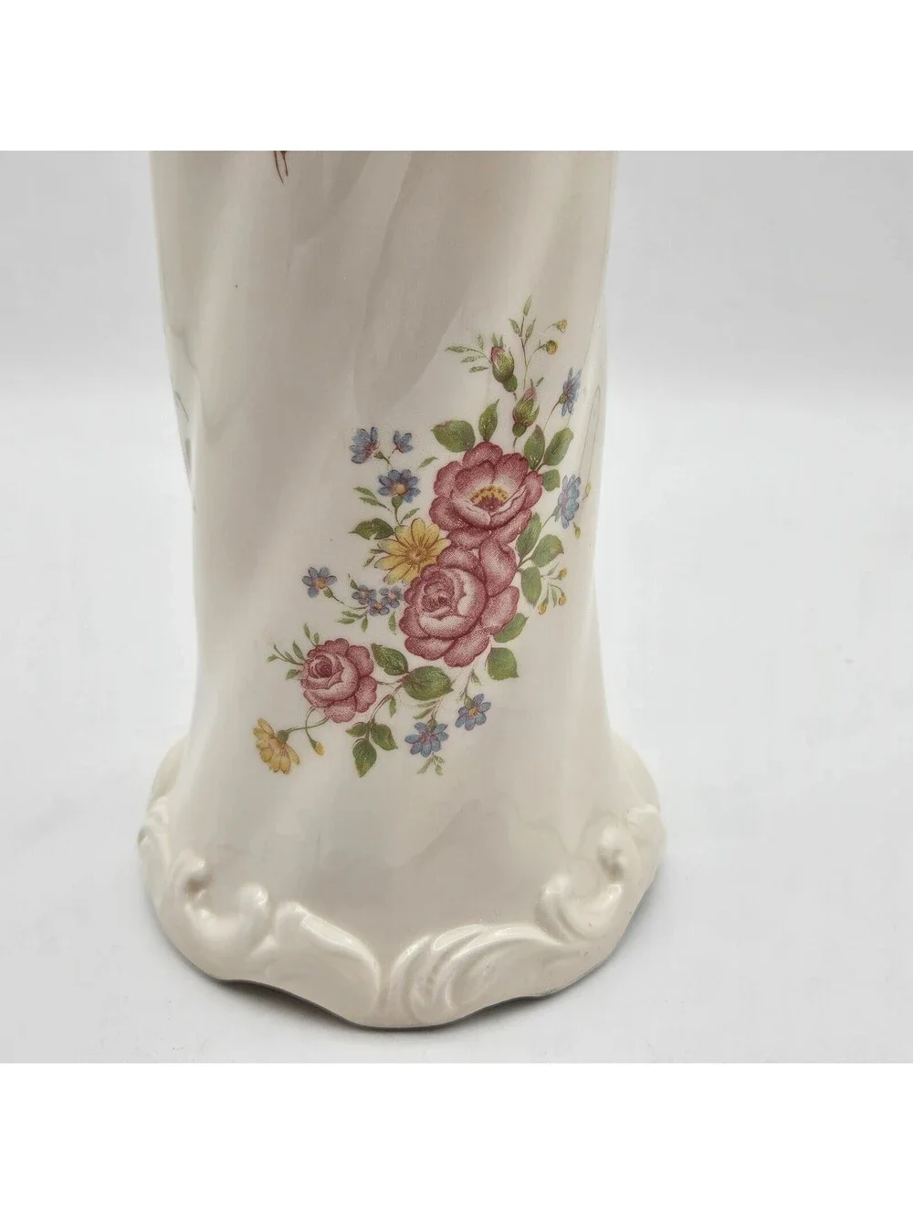 Vintage CMC White Floral 10